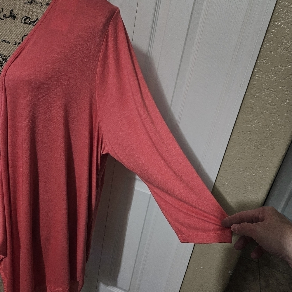Lane Bryant New Open Waterfall Front Lightweight Coral Cardigan Size 22/24 - Picture 2 of 11